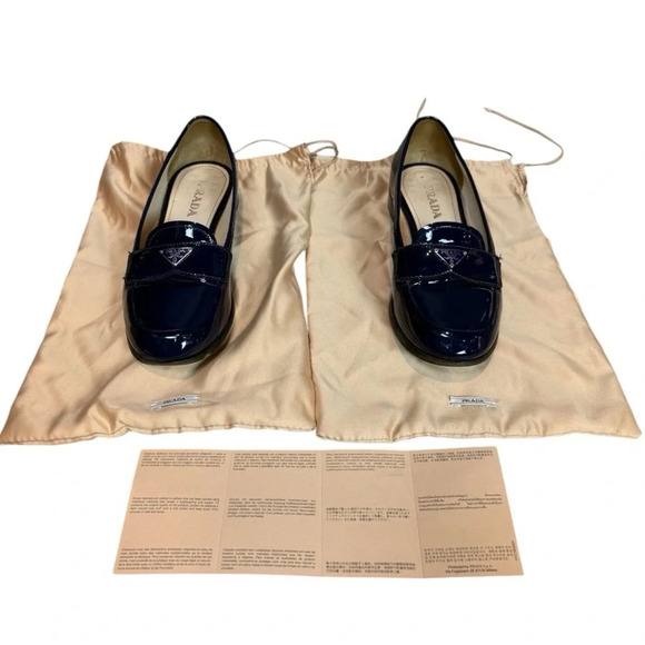 Authentic Prada Glossy Patent leather Navy Loafers - Picture 3 of 13
